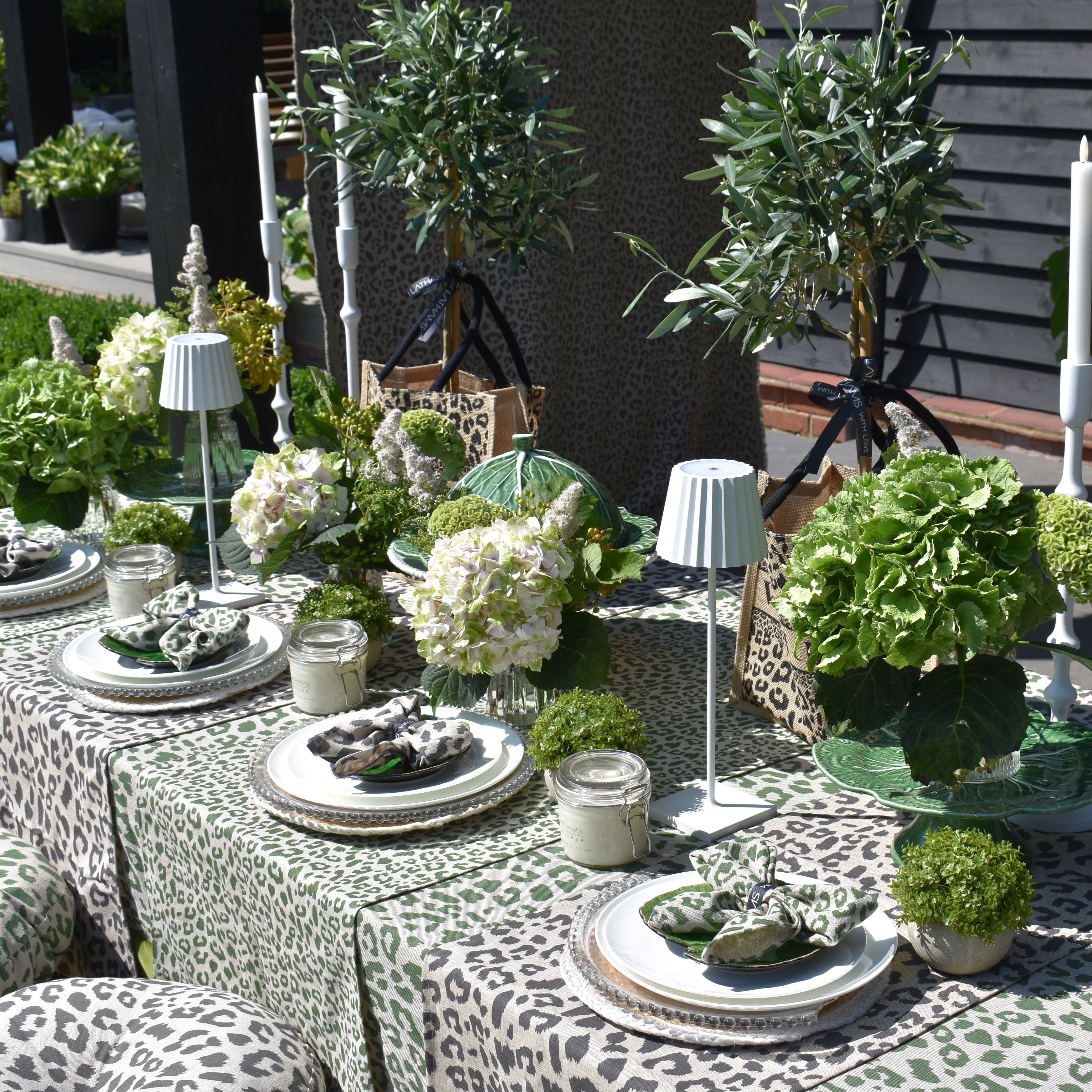 LEOPARD TABLE RUNNER - GREEN/LINEN LEOPARD