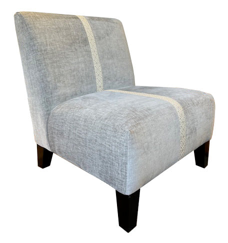 SITTING PRETTY CHAIR