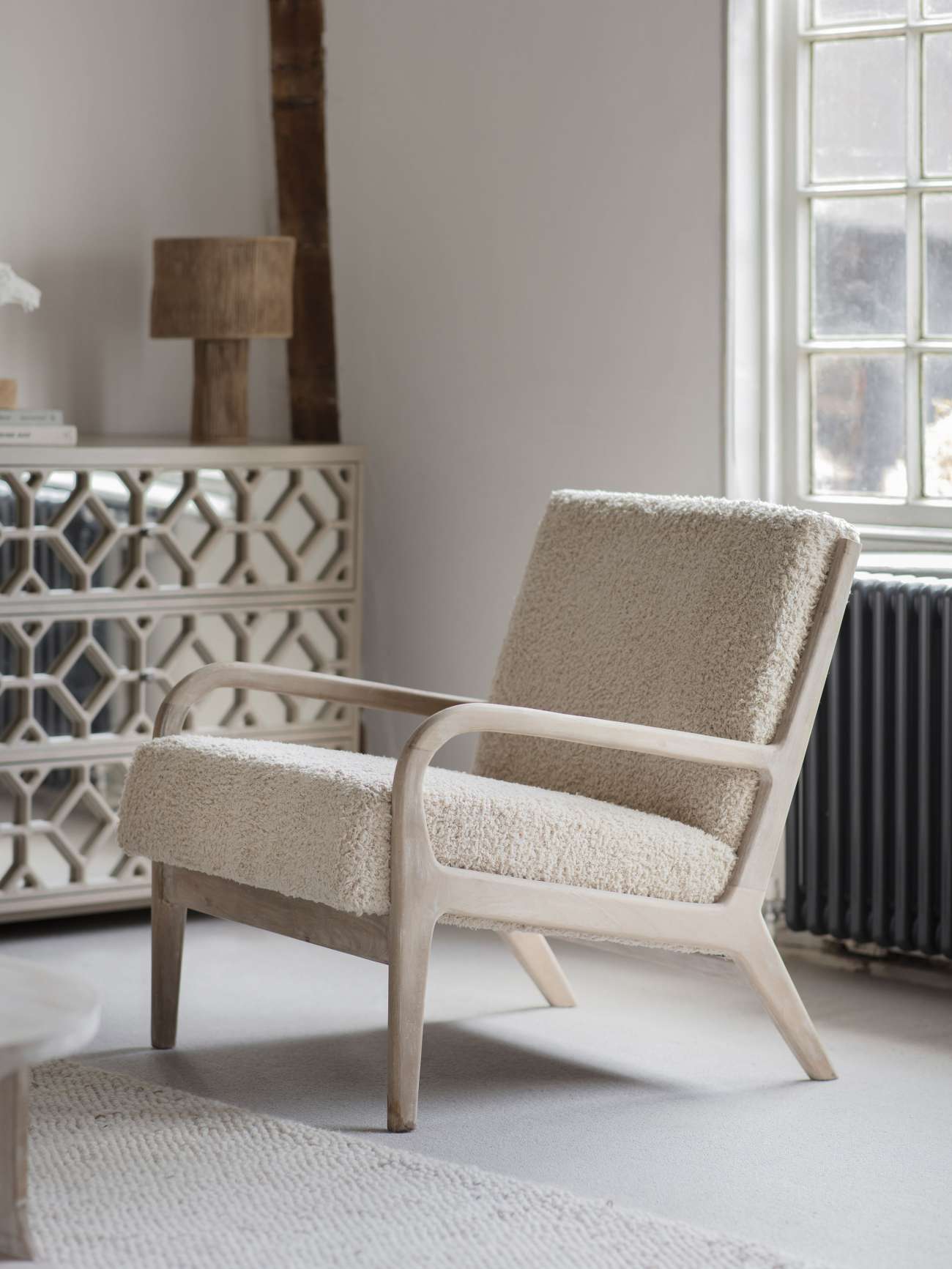 SKI LODGE CHAIR