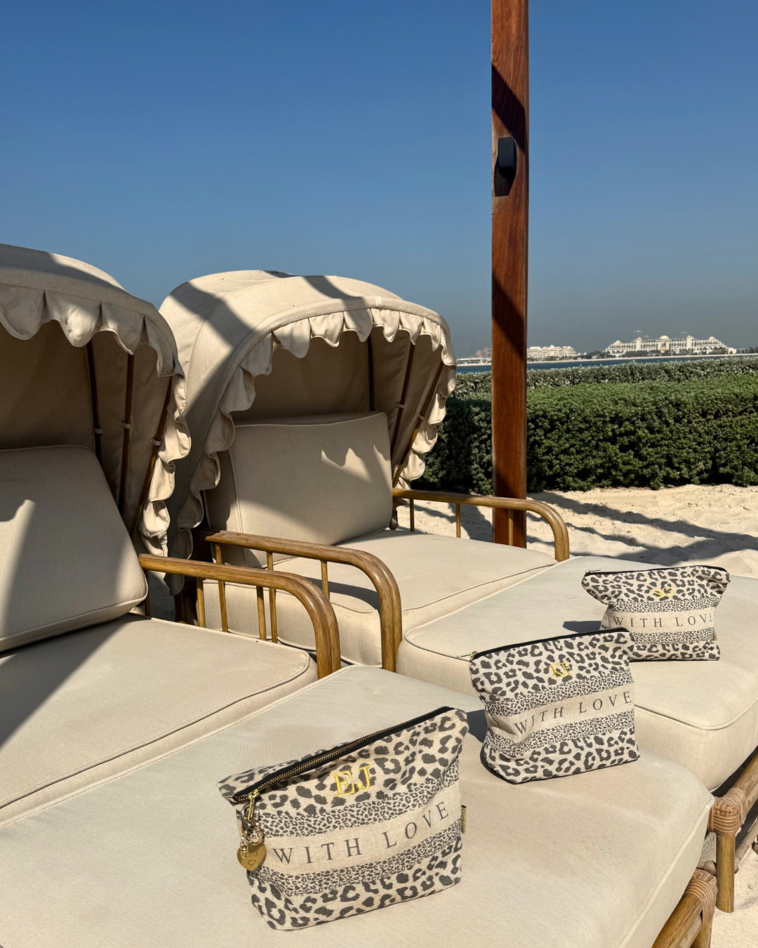 LATHAMS WITH LOVE - TRAVEL POUCH