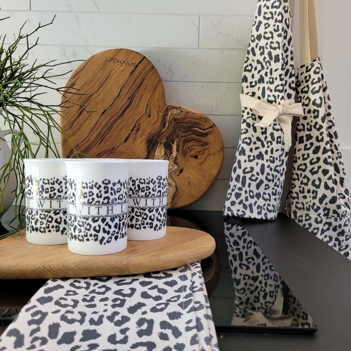 BONE CHINA MADE WITH LOVE MUG