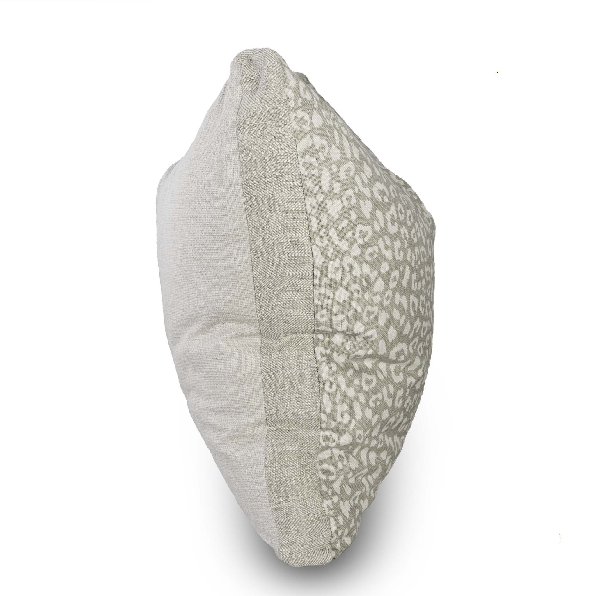 BELONGING TAUPE