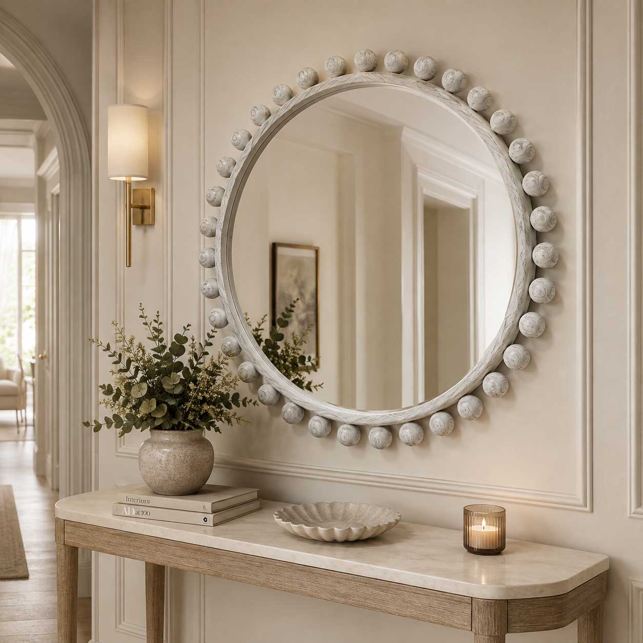 CENTRE STAGE ROUND MIRROR