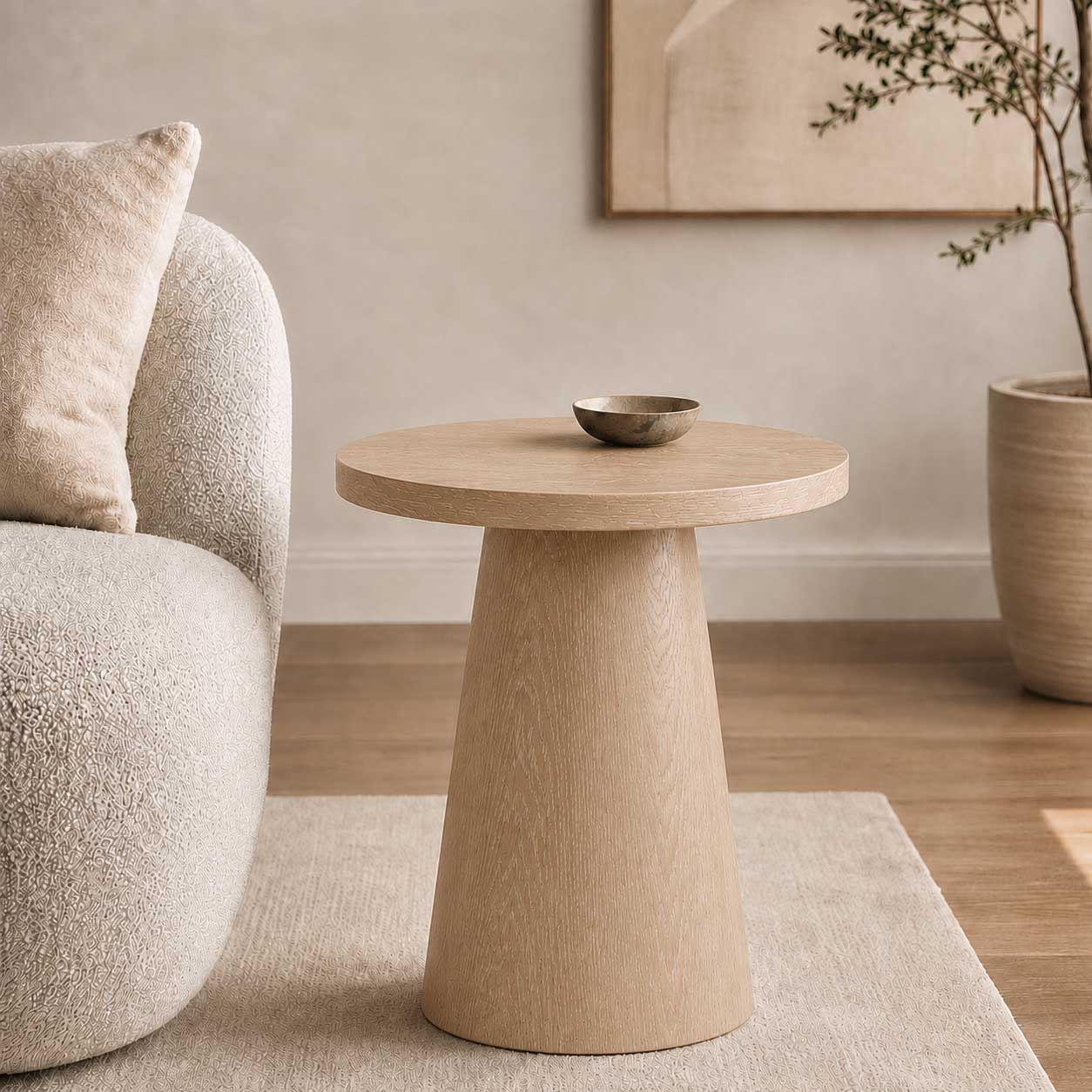 CLASSIC SIDE TABLE - LIGHT