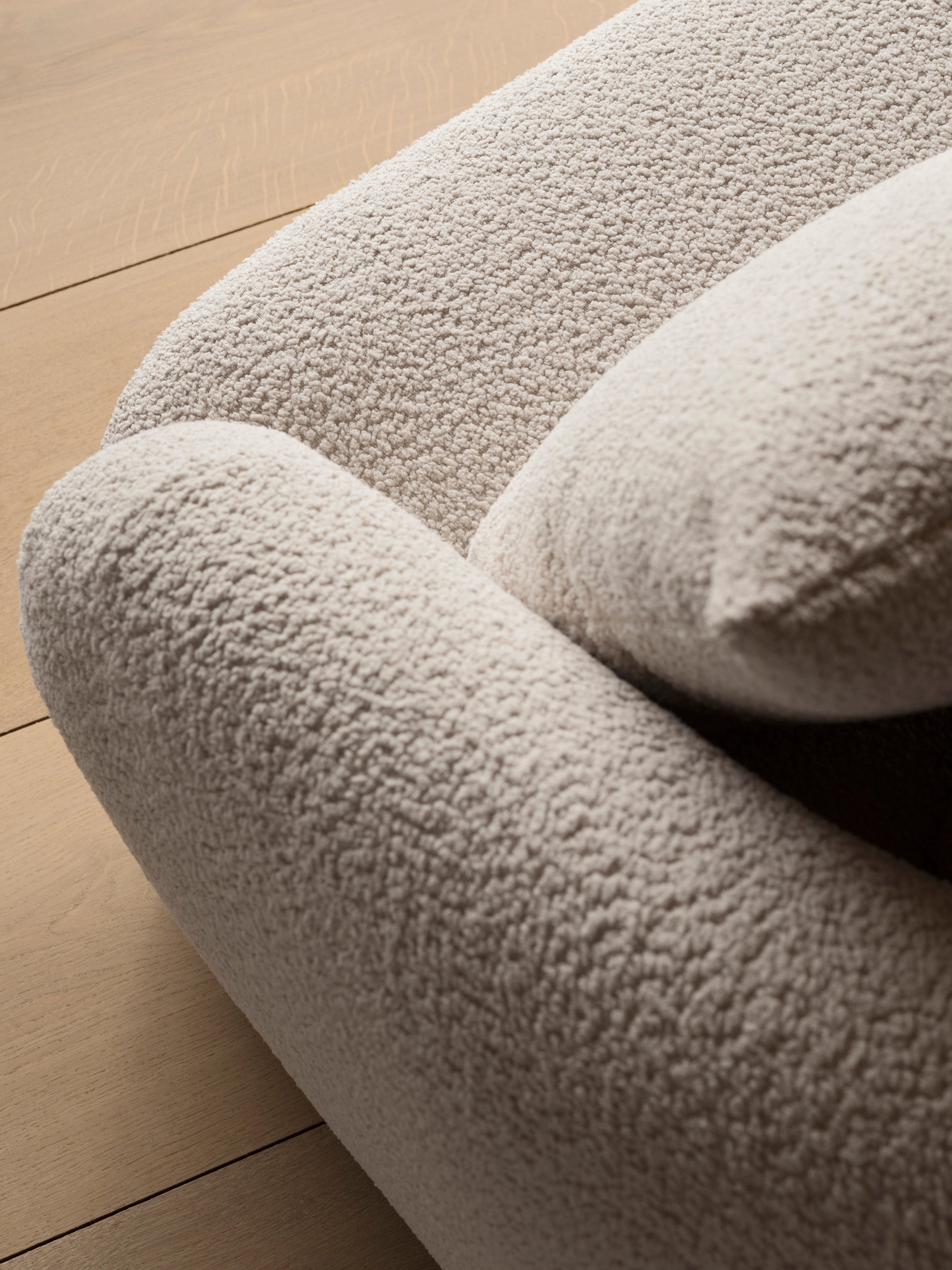 CURVE APPEAL SOFAS
