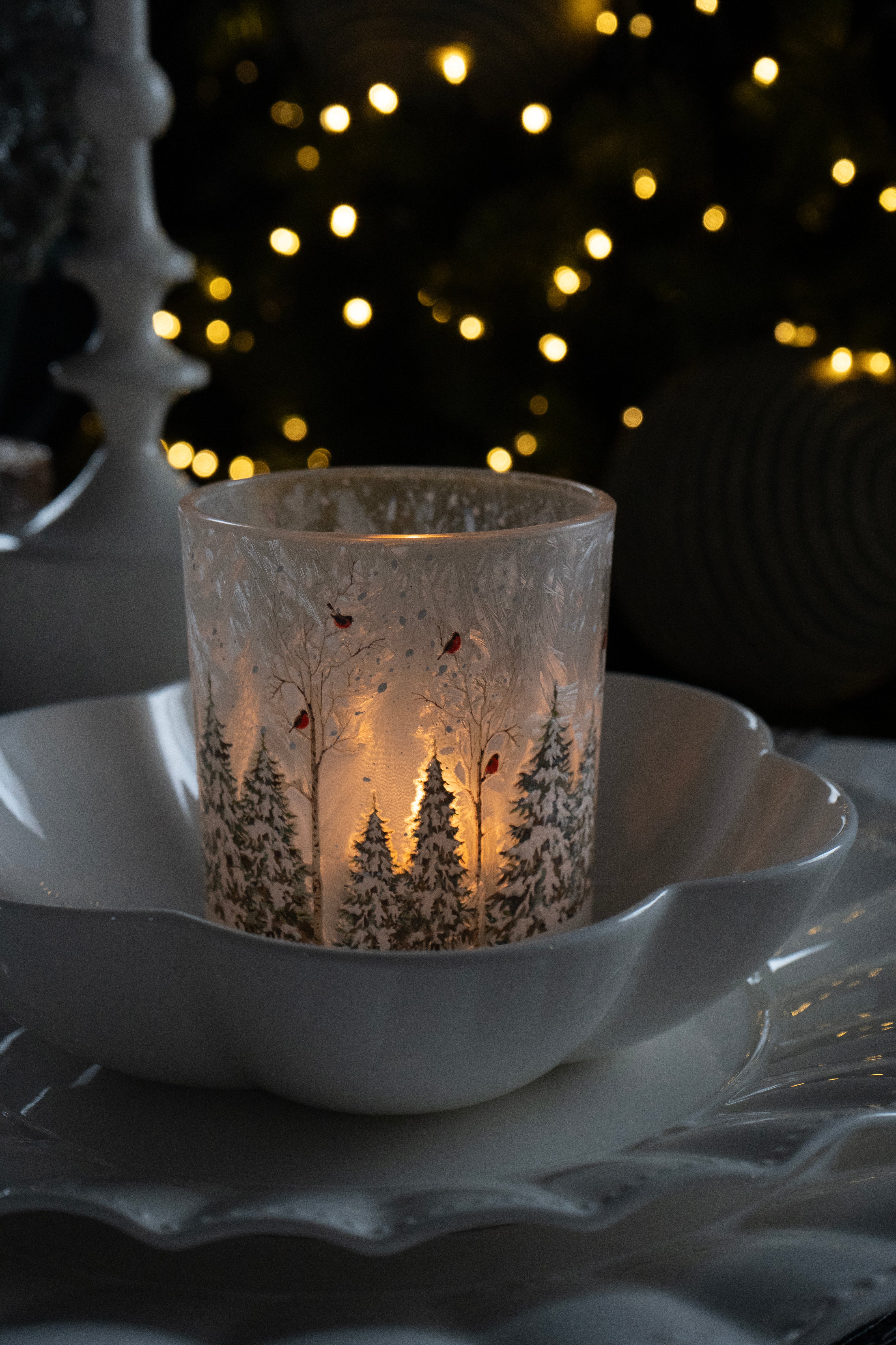 SNOWY TREES SCENE CANDLE HOLDER (Small)