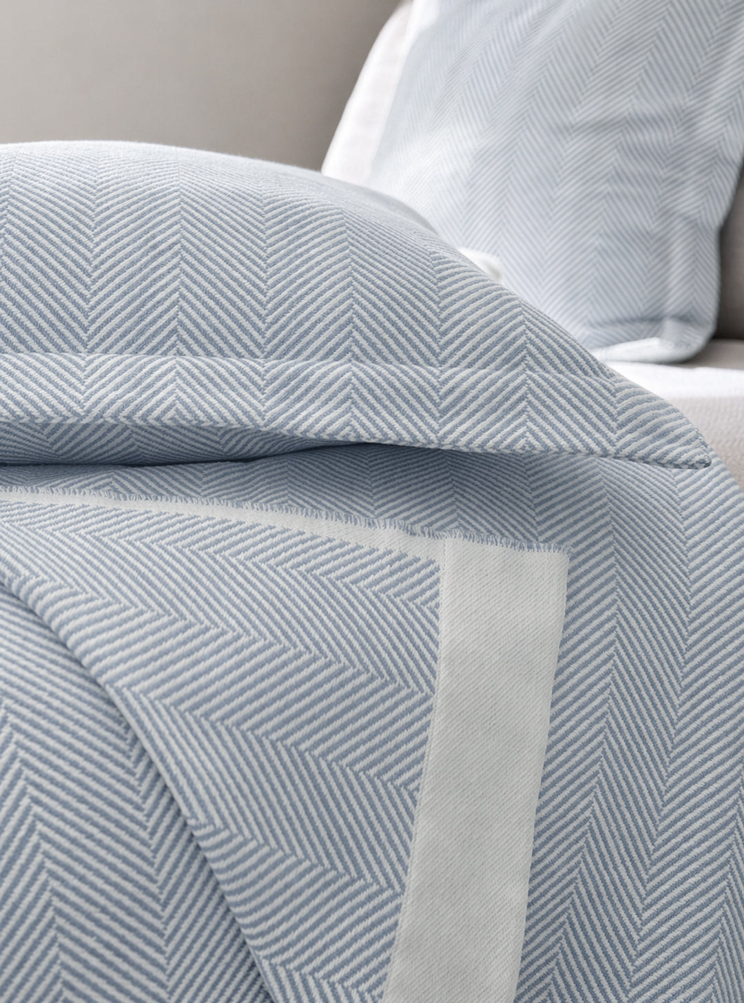 HERITAGE SKY THROW
