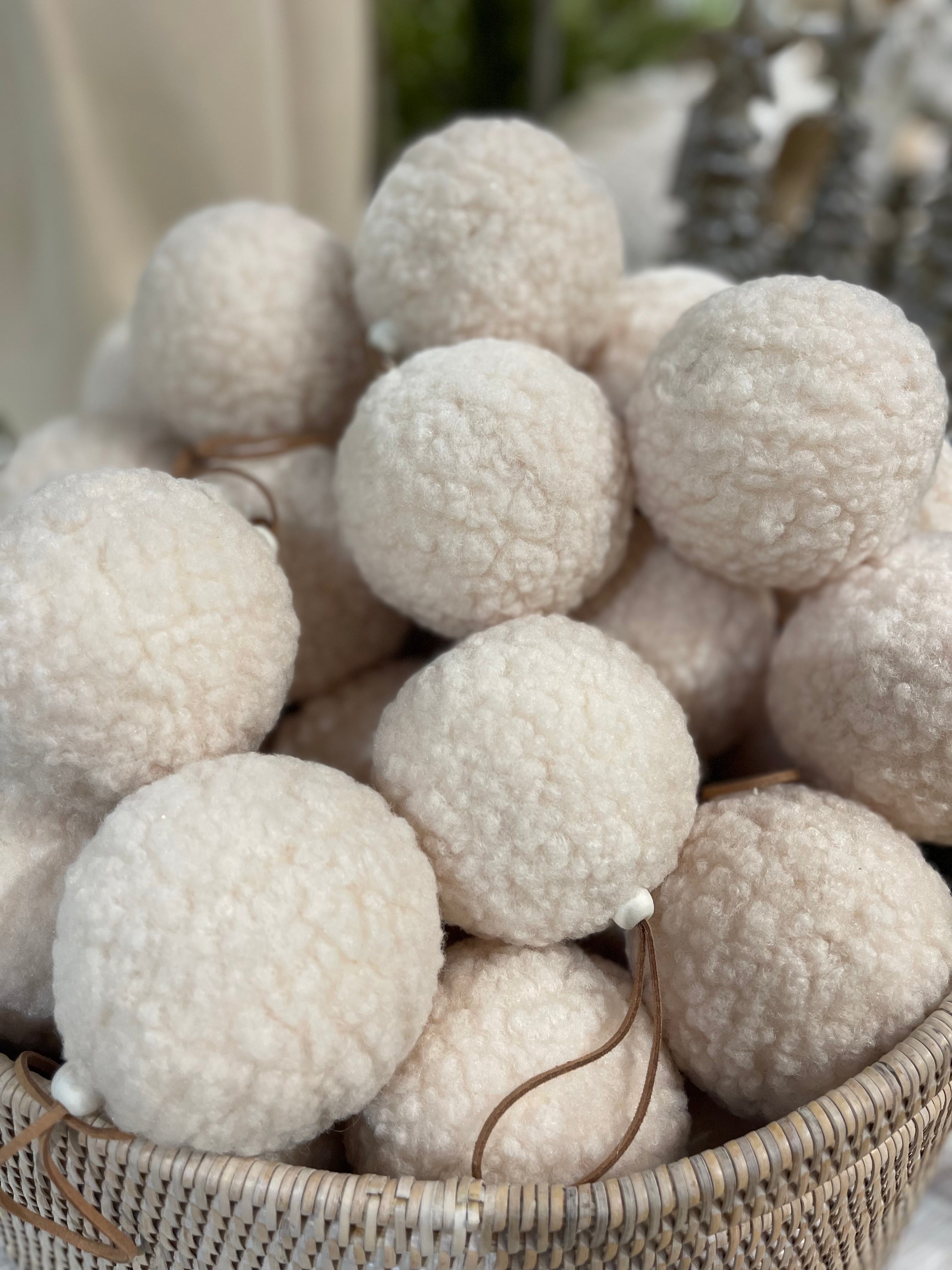 TEDDY FLUFFY BAUBLE