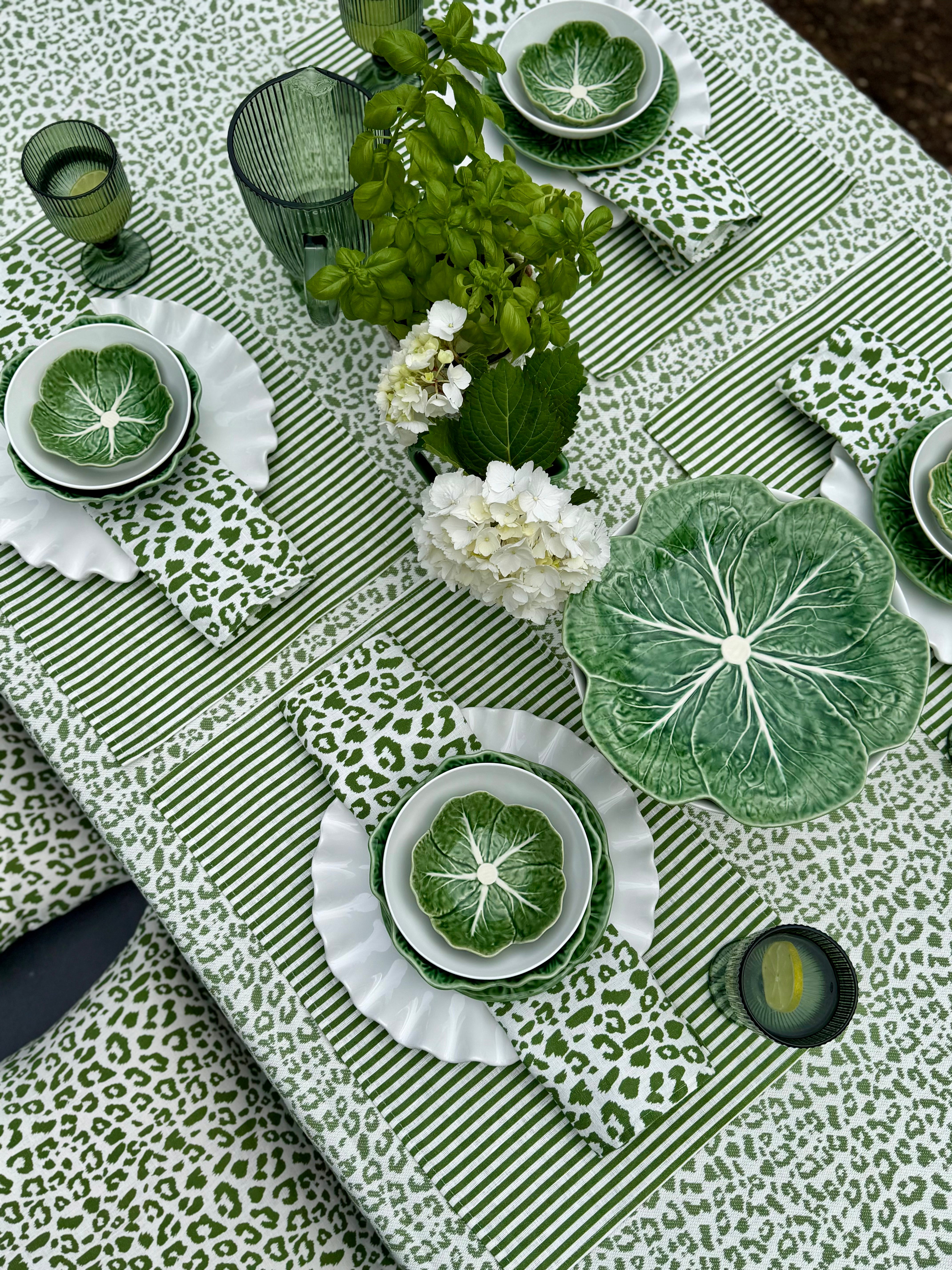 TIME FOR TEA NAPKIN GREEN LEOPARD