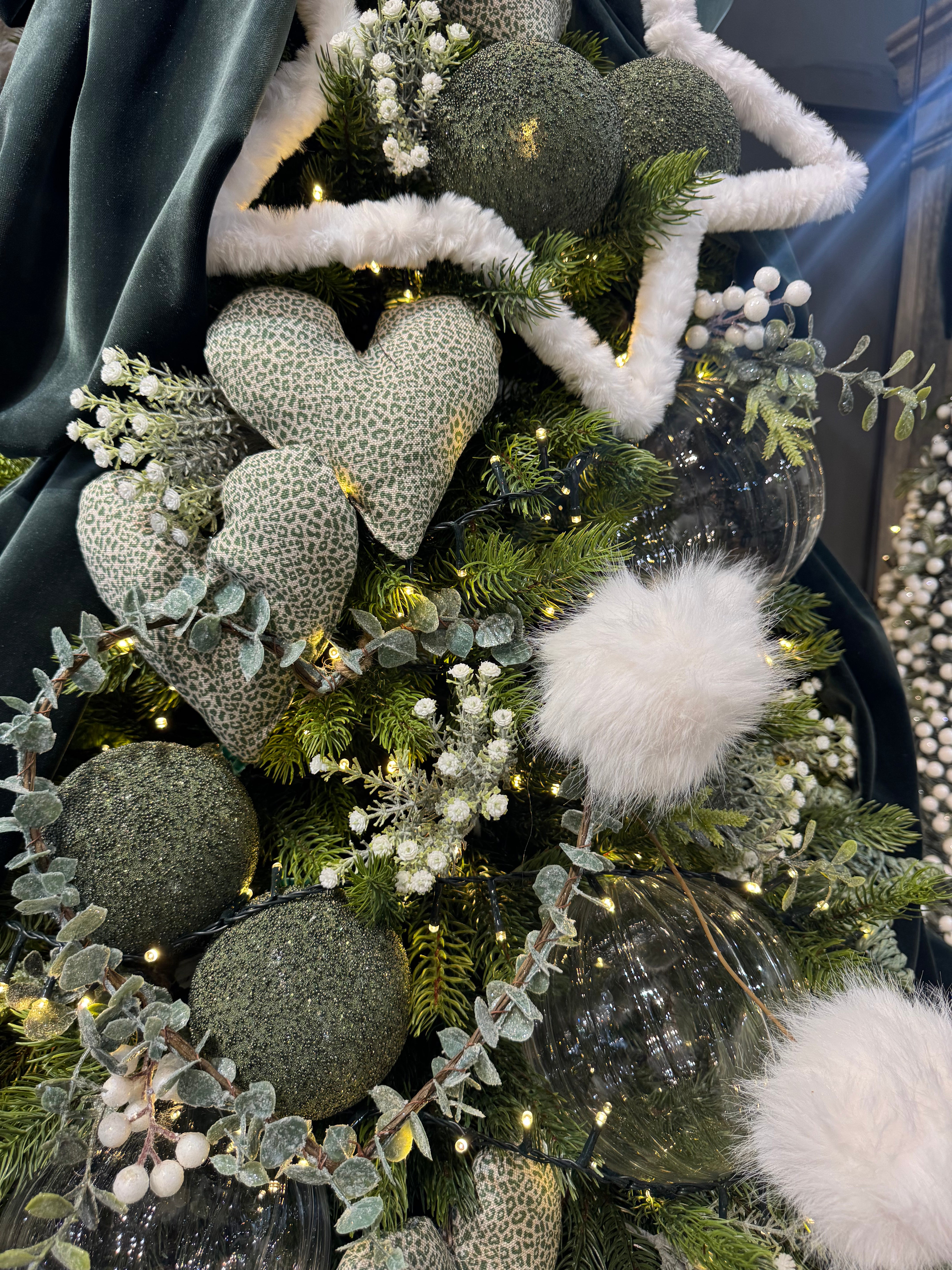 LATHAMS EXCLUSIVE LOVE HEART - LEOPARD - GREEN