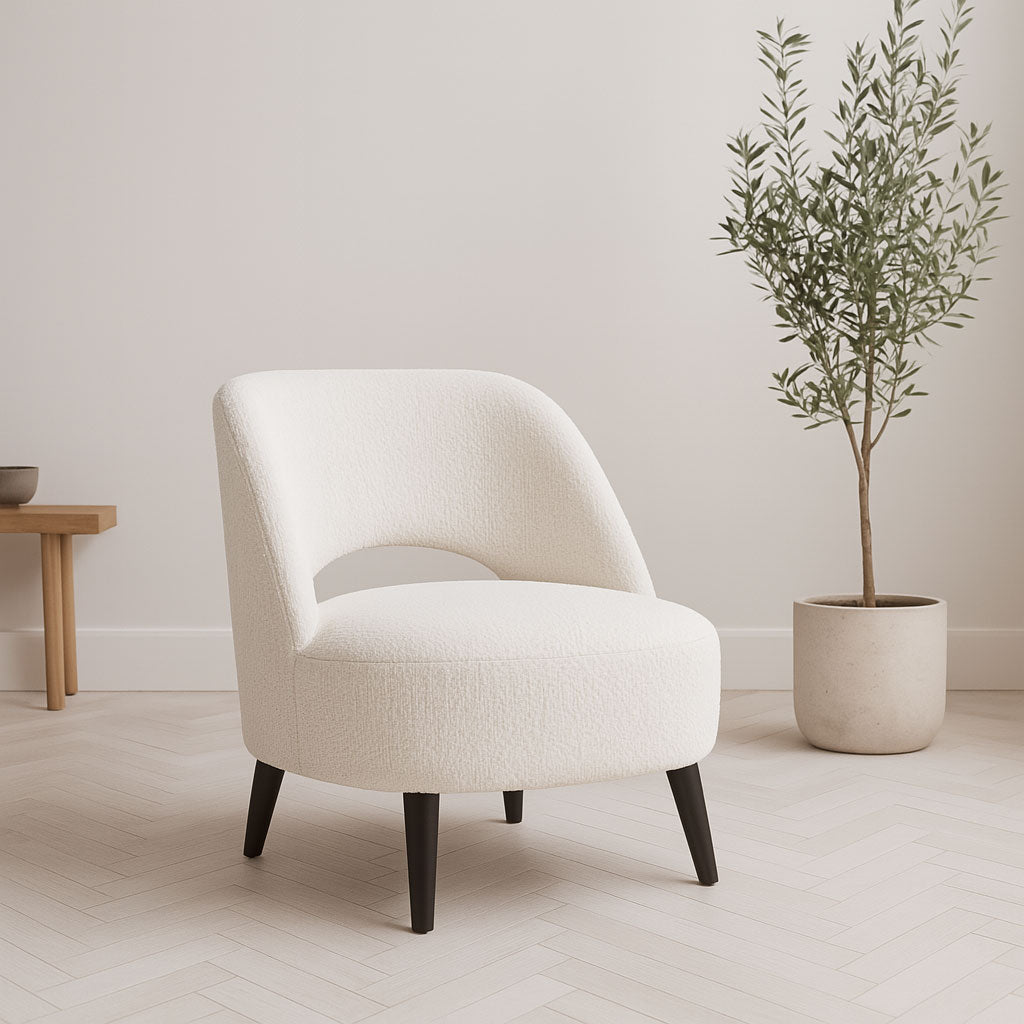 LOLA CHAIR