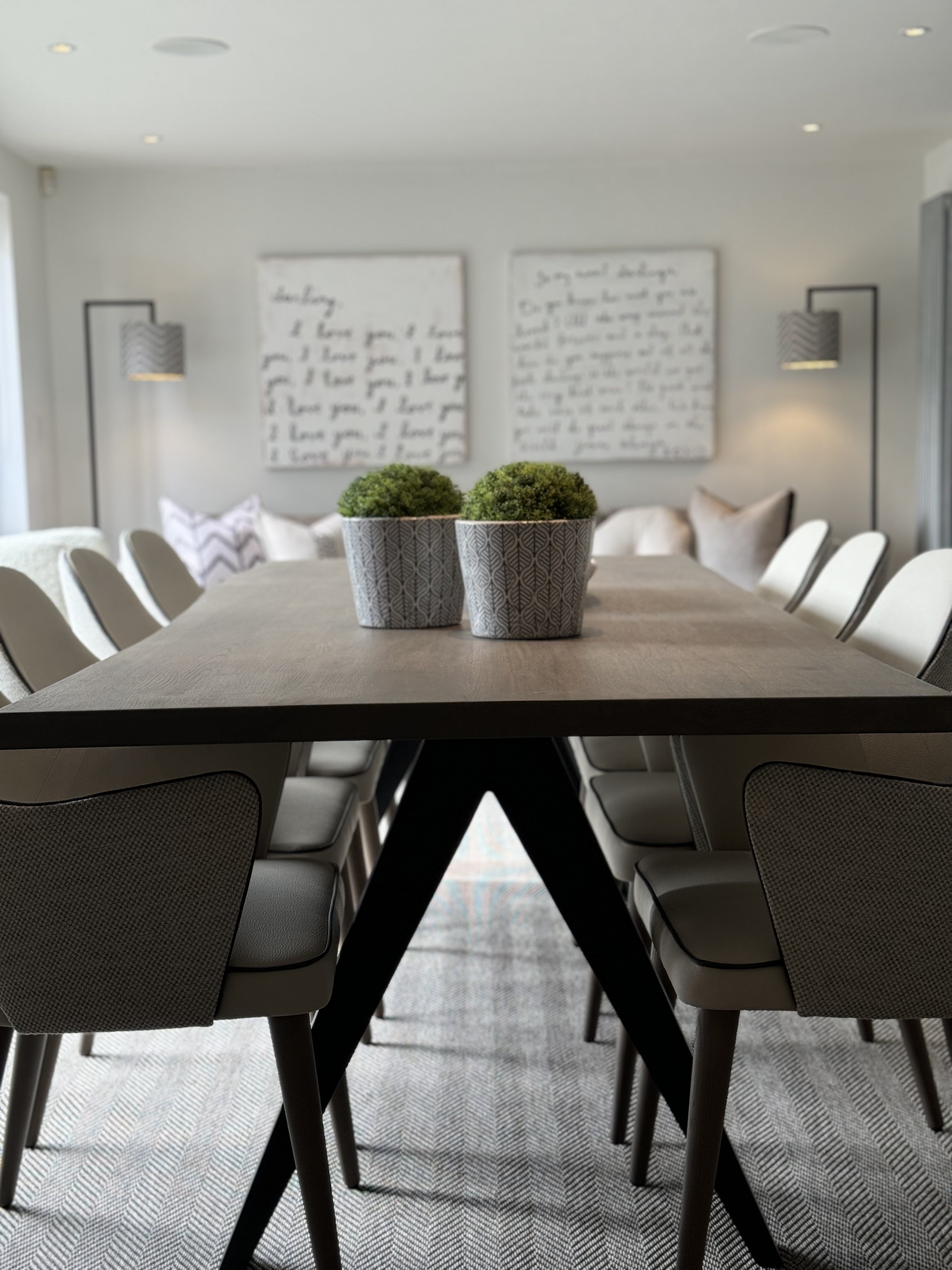 MISTWOOD DINING TABLE - OAK LEGS