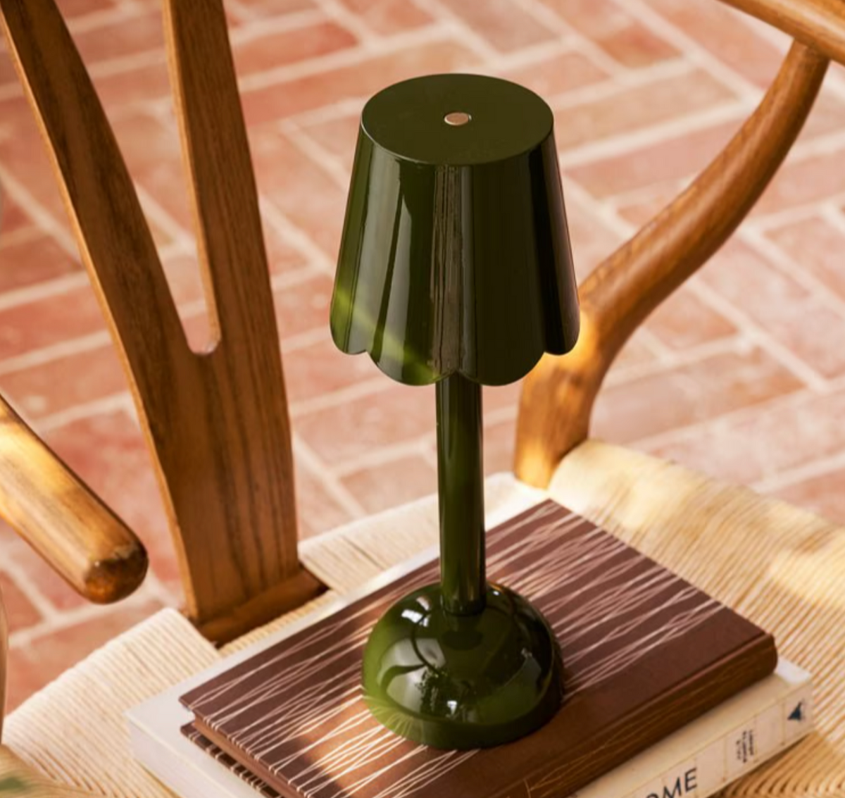 SCALLOP LAMP - KHAKI