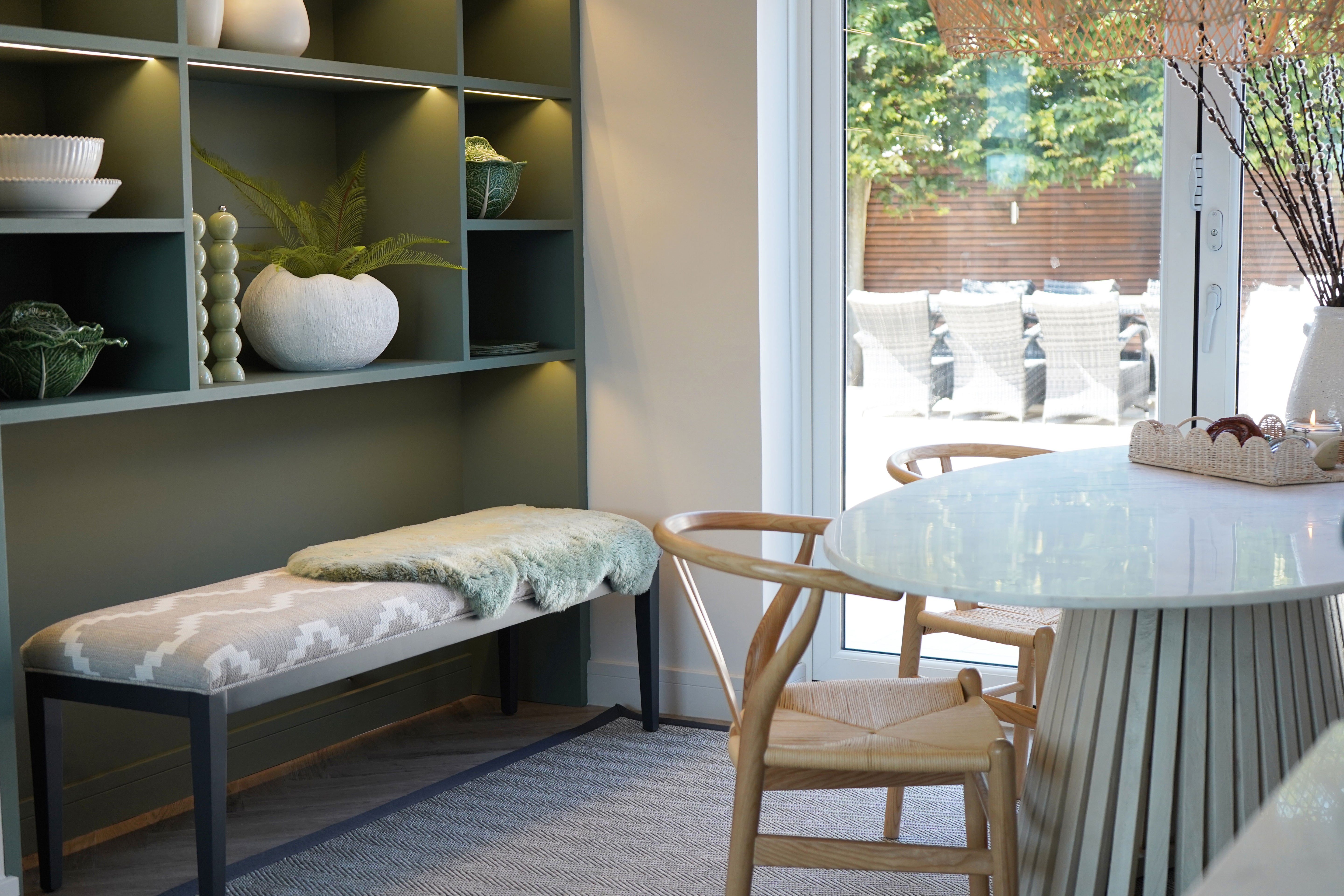 THE WEEKENDER BENCH