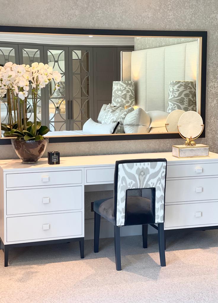 TREASURE ME DOUBLE PEDESTAL DRESSING TABLE